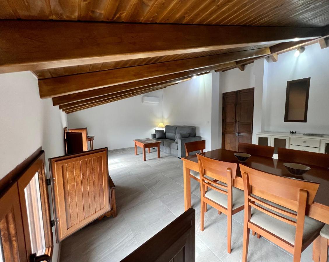 Baños de la Encina Casa Rural Verde Oliva מראה חיצוני תמונה