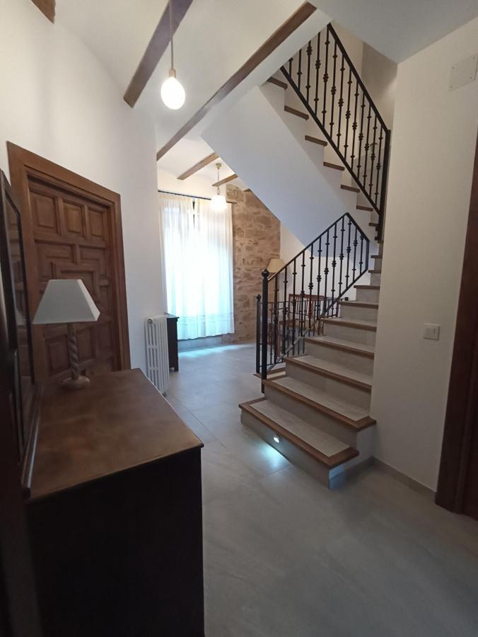 Baños de la Encina Casa Rural Verde Oliva מראה חיצוני תמונה
