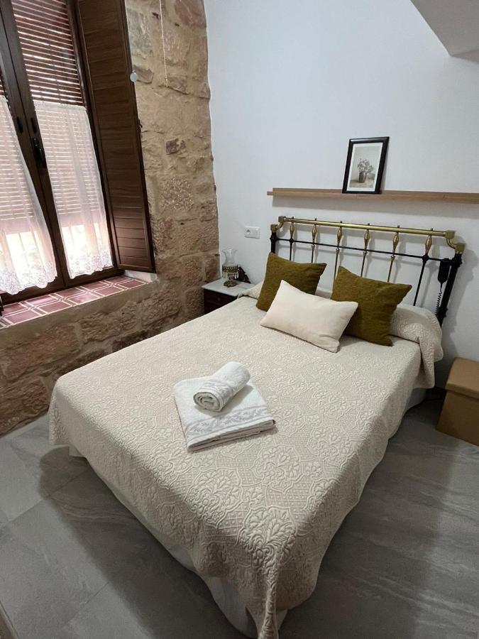 Baños de la Encina Casa Rural Verde Oliva מראה חיצוני תמונה