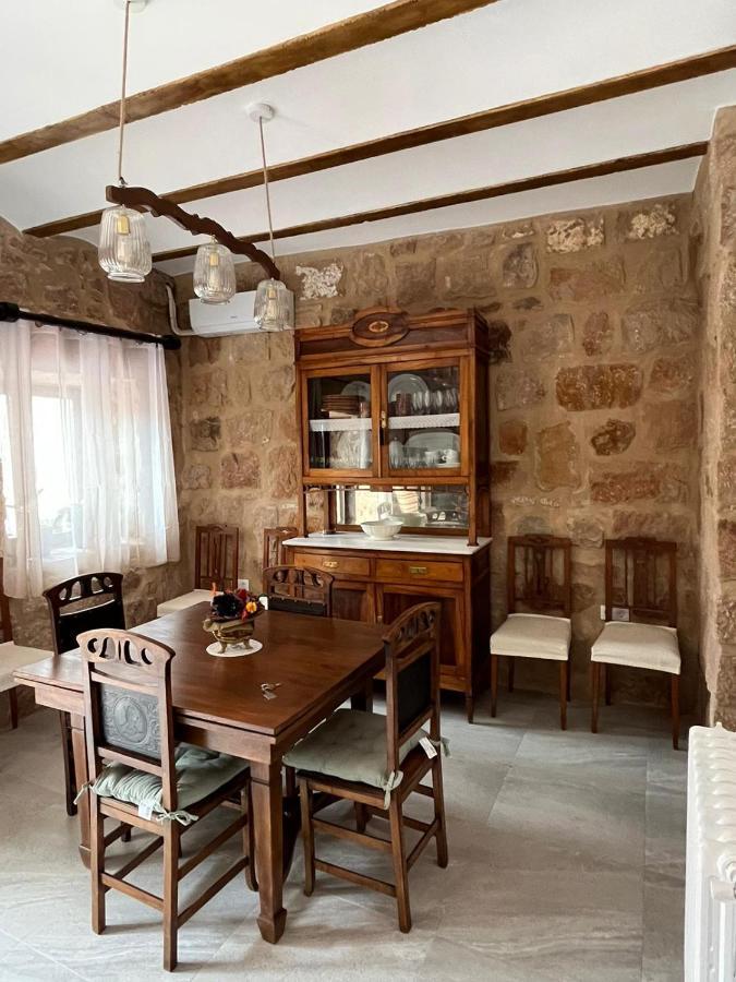 Baños de la Encina Casa Rural Verde Oliva מראה חיצוני תמונה