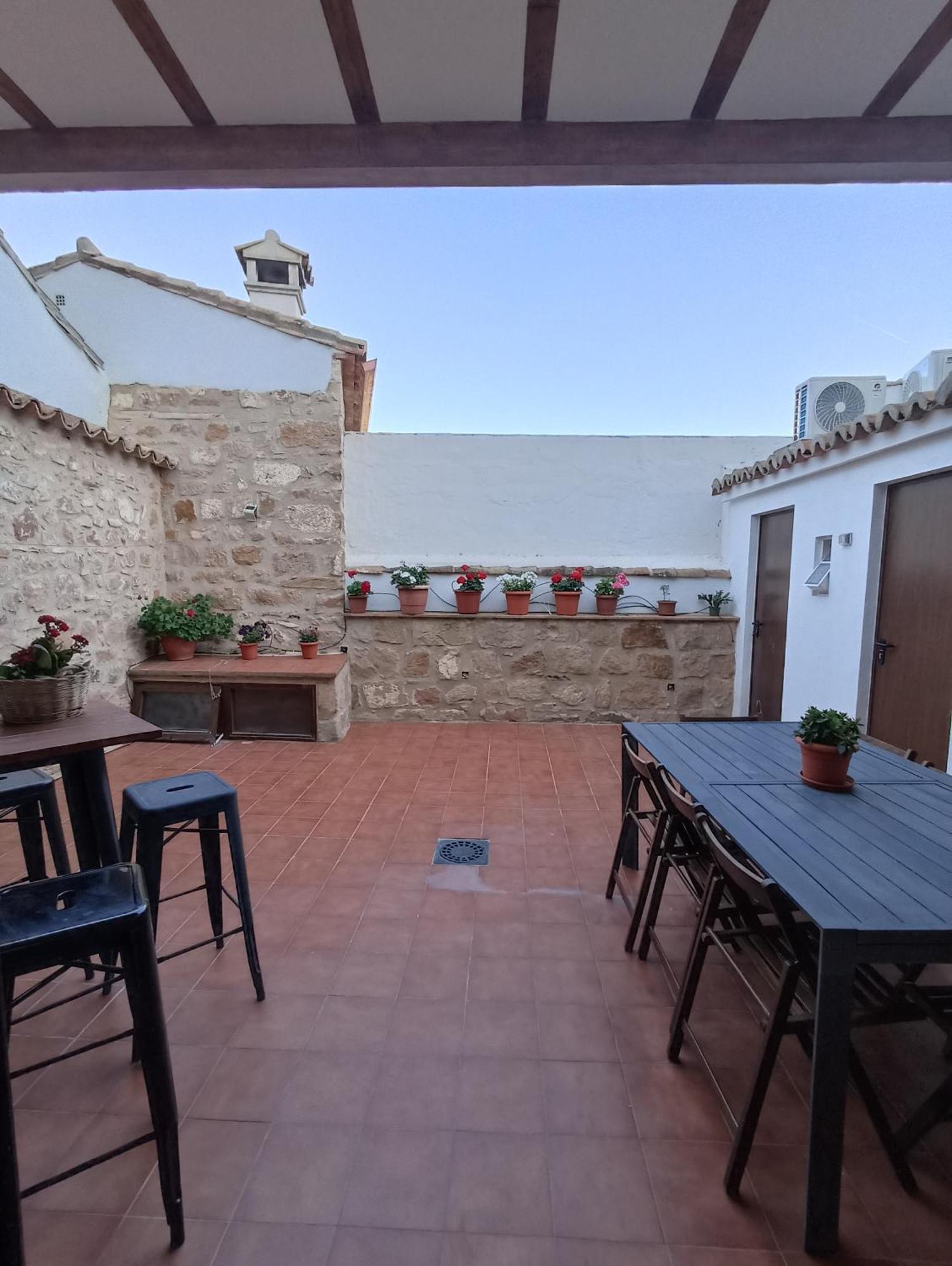 Baños de la Encina Casa Rural Verde Oliva מראה חיצוני תמונה